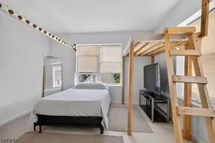 133 N Maple Ave, East Orange, NJ 07017 - Photo 10
