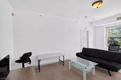 133 N Maple Ave #303, East Orange, NJ 07017 - Photo 8