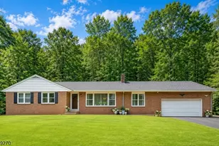 195 Old Somerset Rd, Watchung, NJ 07069 - Photo 2