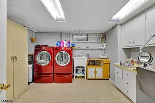 195 Old Somerset Rd, Watchung, NJ 07069 - Photo 34
