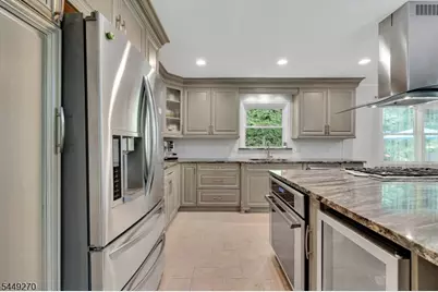 195 Old Somerset Rd, Watchung, NJ 07069 - Photo 16