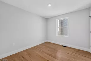 62 Hillside Ave, Newark, NJ 07108 - Photo 10
