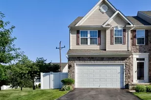 50 Washington Square Cir, Washington Boro, NJ 07882 - Photo 1