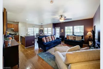 50 Washington Square Cir, Washington Boro, NJ 07882 - Photo 10