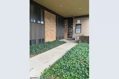 330 Livingston Ave, New Brunswick, NJ 08901 - Photo 4
