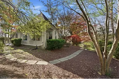 72 Washington Valley Rd, Morris Township, NJ 07960 - Photo 4