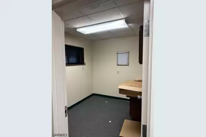 330 Livingston Ave, New Brunswick, NJ 08901 - Photo 12