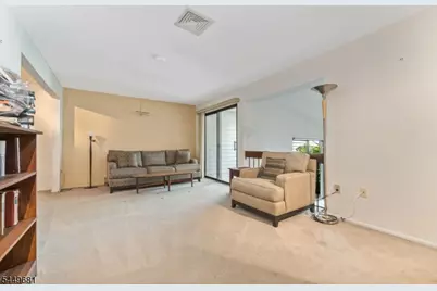 133 Overlook Dr, Union Township, NJ 08809 - Photo 4
