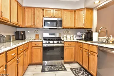 9 Braemar Dr, Rockaway Township, NJ 07866 - Photo 12
