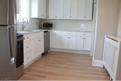 52 Mill Rd #2, Morris Township, NJ 07950 - Photo 2