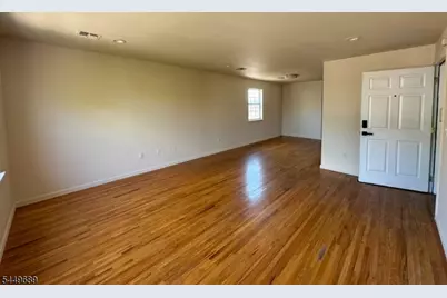 12 Halleck St, Newark, NJ 07104 - Photo 10
