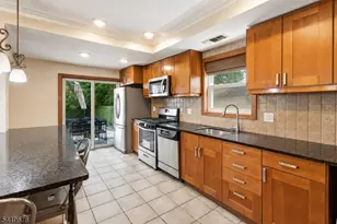 821 Wyoming Ave, Elizabeth, NJ 07208 - Photo 14