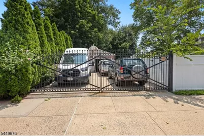 821 Wyoming Ave, Elizabeth, NJ 07208 - Photo 38