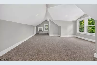 129 W Oak St, Bernards Township, NJ 07920 - Photo 42