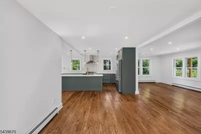 129 W Oak St, Bernards Township, NJ 07920 - Photo 16