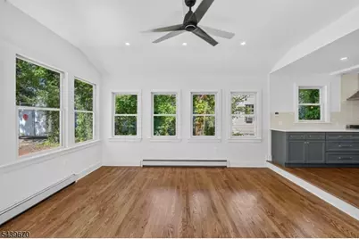 129 W Oak St, Bernards Township, NJ 07920 - Photo 20