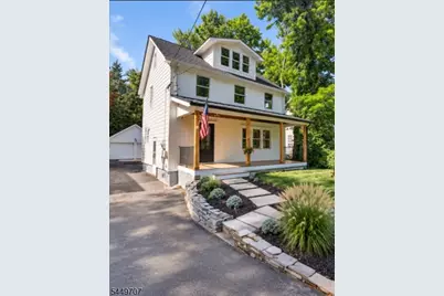 129 W Oak St, Bernards Township, NJ 07920 - Photo 2