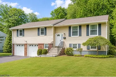 51 Hilltop Ave, Berkeley Heights Township, NJ 07922 - Photo 6