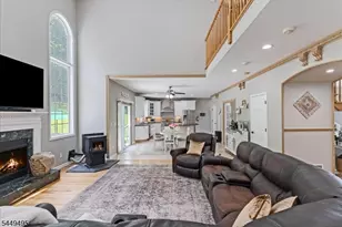 15 Ascot Ln, Byram Township, NJ 07871 - Photo 12