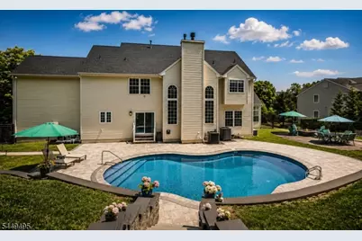 15 Ascot Ln, Byram Township, NJ 07871 - Photo 2