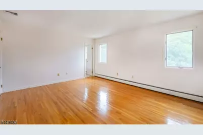 14 Hinchman Ave, Wayne, NJ 07470 - Photo 10