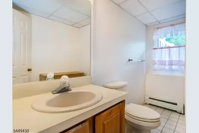 14 Hinchman Ave, Wayne, NJ 07470 - Photo 16