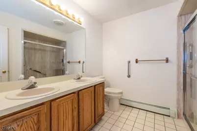 14 Hinchman Ave, Wayne, NJ 07470 - Photo 14