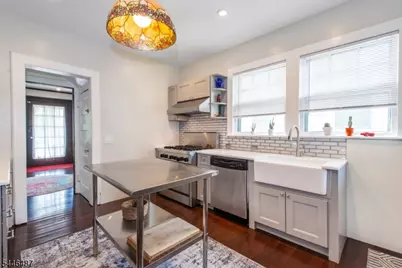 786 Lake St, Newark, NJ 07104 - Photo 8