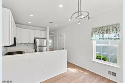 47 Lambiance Ct, Highland Park, NJ 08904 - Photo 20