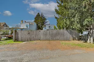 389 Grant St, Phillipsburg, NJ 08865 - Photo 48