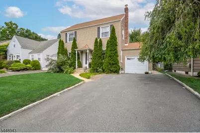473 Whitewood Rd, Union Township, NJ 07083 - Photo 2