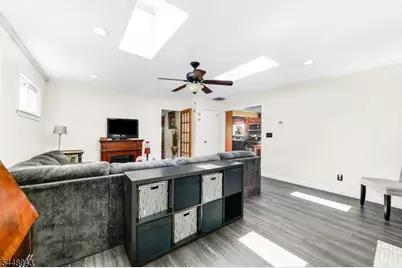 473 Whitewood Rd, Union Township, NJ 07083 - Photo 8