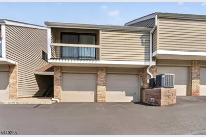 68 Overlook Dr, Union Township, NJ 08809 - Photo 1