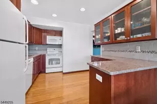 68 Overlook Dr, Union Township, NJ 08809 - Photo 8