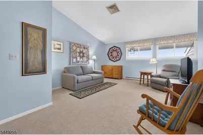 68 Overlook Dr, Union Township, NJ 08809 - Photo 4