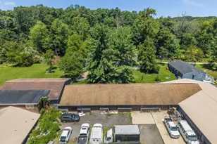 68 Johanna Farms Rd, Raritan Township, NJ 08551 - Photo 12