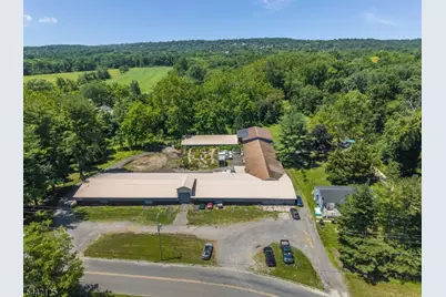 68 Johanna Farms Rd, Raritan Township, NJ 08551 - Photo 6