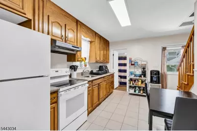 41-43 Dakota St, Manville, NJ 08835 - Photo 6