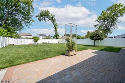 536 Fairway Dr, Union Township, NJ 07083 - Photo 22