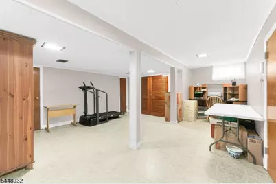 536 Fairway Dr, Union Township, NJ 07083 - Photo 20