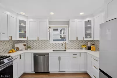 61 Bart Pl, Clifton, NJ 07013 - Photo 10