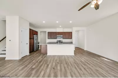 228 Park Ln, Dunellen, NJ 08812 - Photo 8