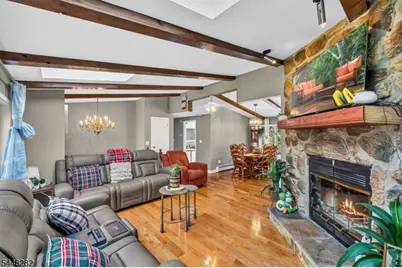 102 Meadow Rd, Hampton Township, NJ 07860 - Photo 16