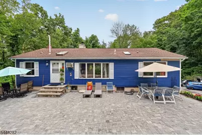 102 Meadow Rd, Hampton Township, NJ 07860 - Photo 8