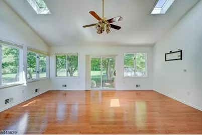 110 Hill Top Ln, Branchburg Township, NJ 08853 - Photo 14