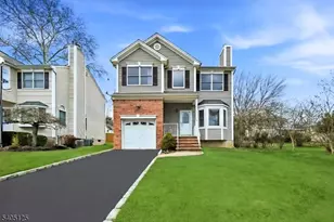 17 Grove St, Summit, NJ 07901 - Photo 1