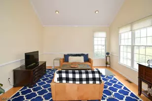 253 Patriot Hill Dr, Bernards Township, NJ 07920 - Photo 14