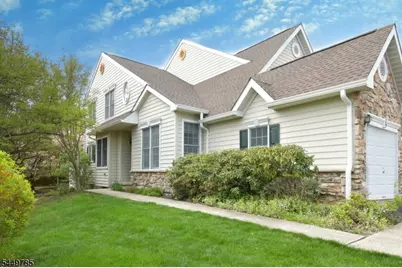 253 Patriot Hill Dr, Bernards Township, NJ 07920 - Photo 2