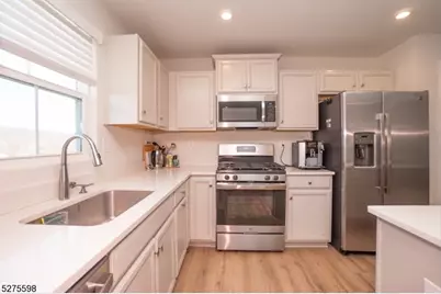 35 Lam Dr, Hardyston Township, NJ 07419 - Photo 2