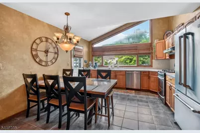 286 Atlantic Dr., Parsippany, NJ 07054 - Photo 8